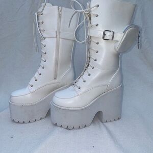 Nyla White Lace Up Pouch Platform Boots Women’s Size 7